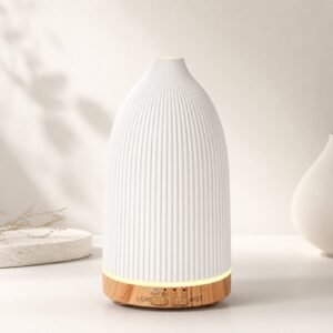 Difusor ultrasónico de aromaterapia 150 ml con luz LED, temporizador y apagado automático compatible con esencias aromáticas Z&A Style Living.